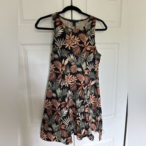 Women’s Tropical Dress - EUC